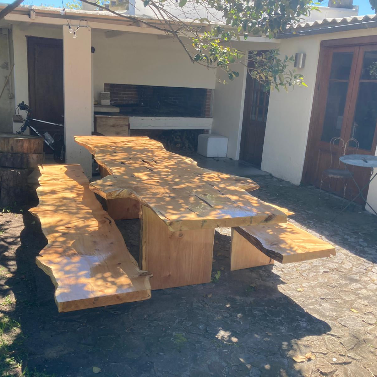 Mesa + 2 bancos laterales - Juego de Barbacoa. Todo en Madera