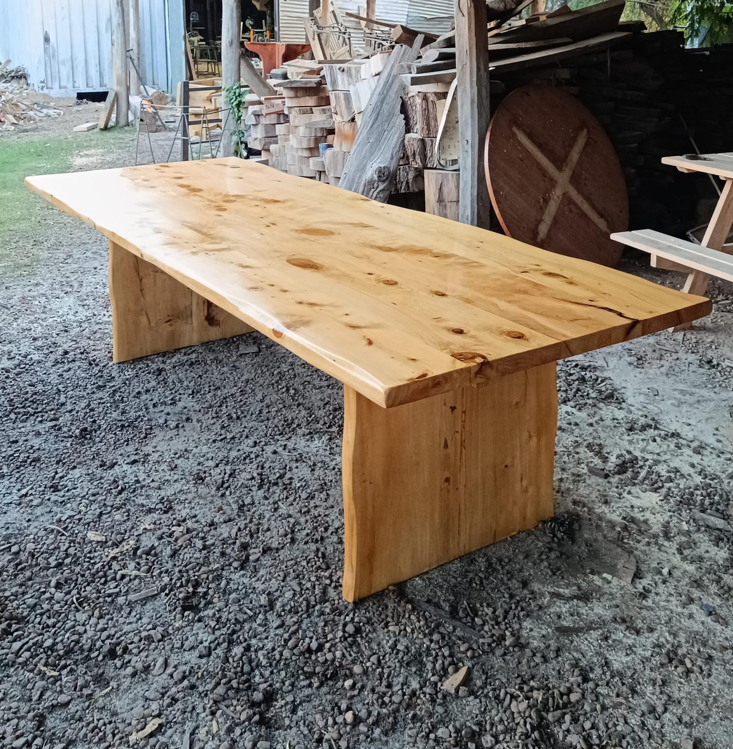 Mesa Multi Slab (base en Madera) - Tablones Ensamblados