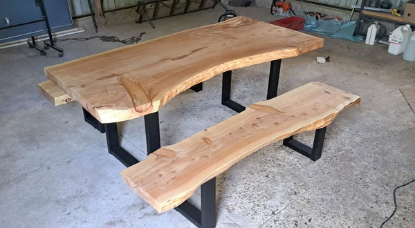 Mesa + 2 bancos laterales - Juego de Barbacoa - Base de Hierro