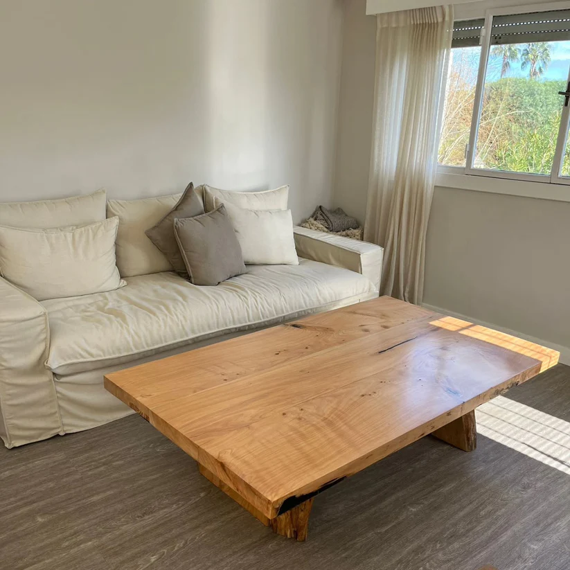 Mesa ratona Canto Vivo (base de madera) - Ensamblado