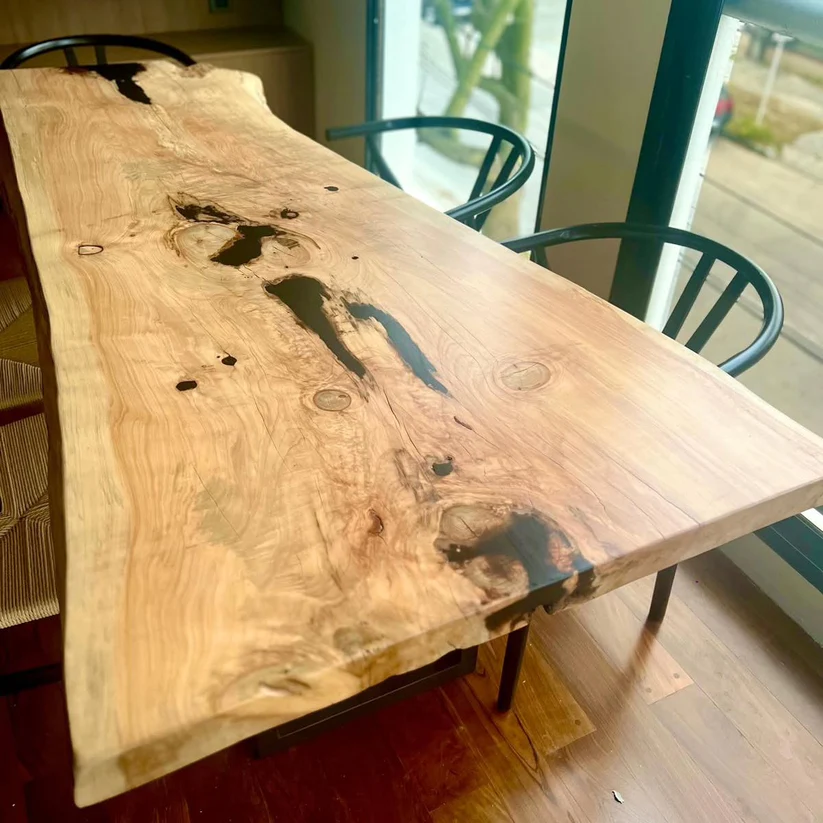 447436504_371105959307721_653443500059900581_n Mesa Single Slab - Base En Hierro