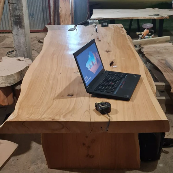 Mesa Single Slab - Base En madera