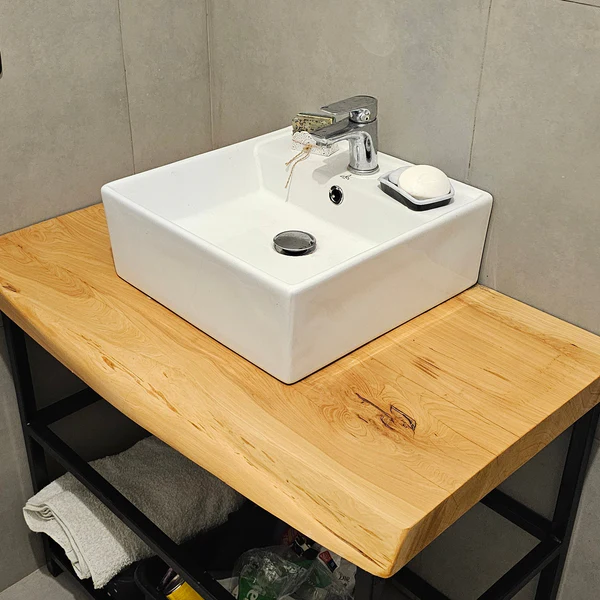 Mesada de Canto Vivo Cipres